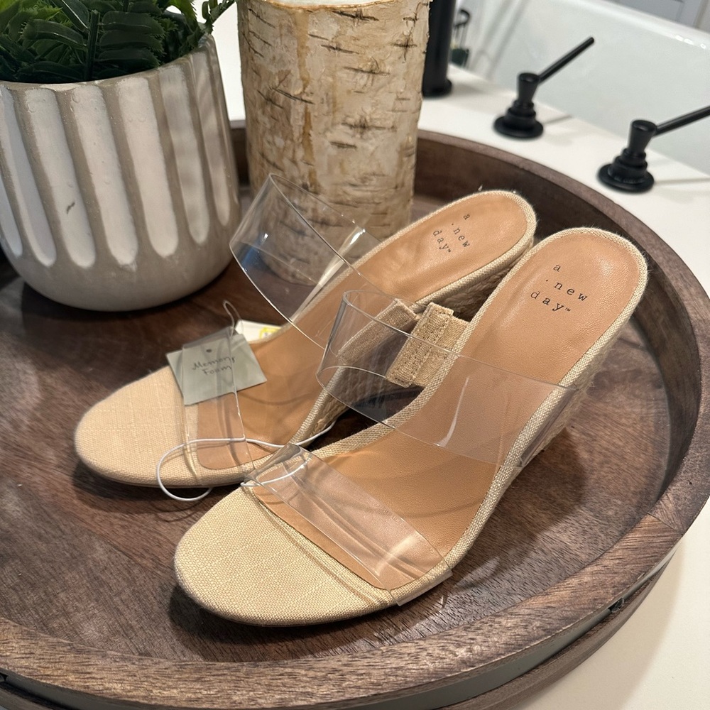 Universal Thread Tan “Ansel” Clear Double Strap Wedge